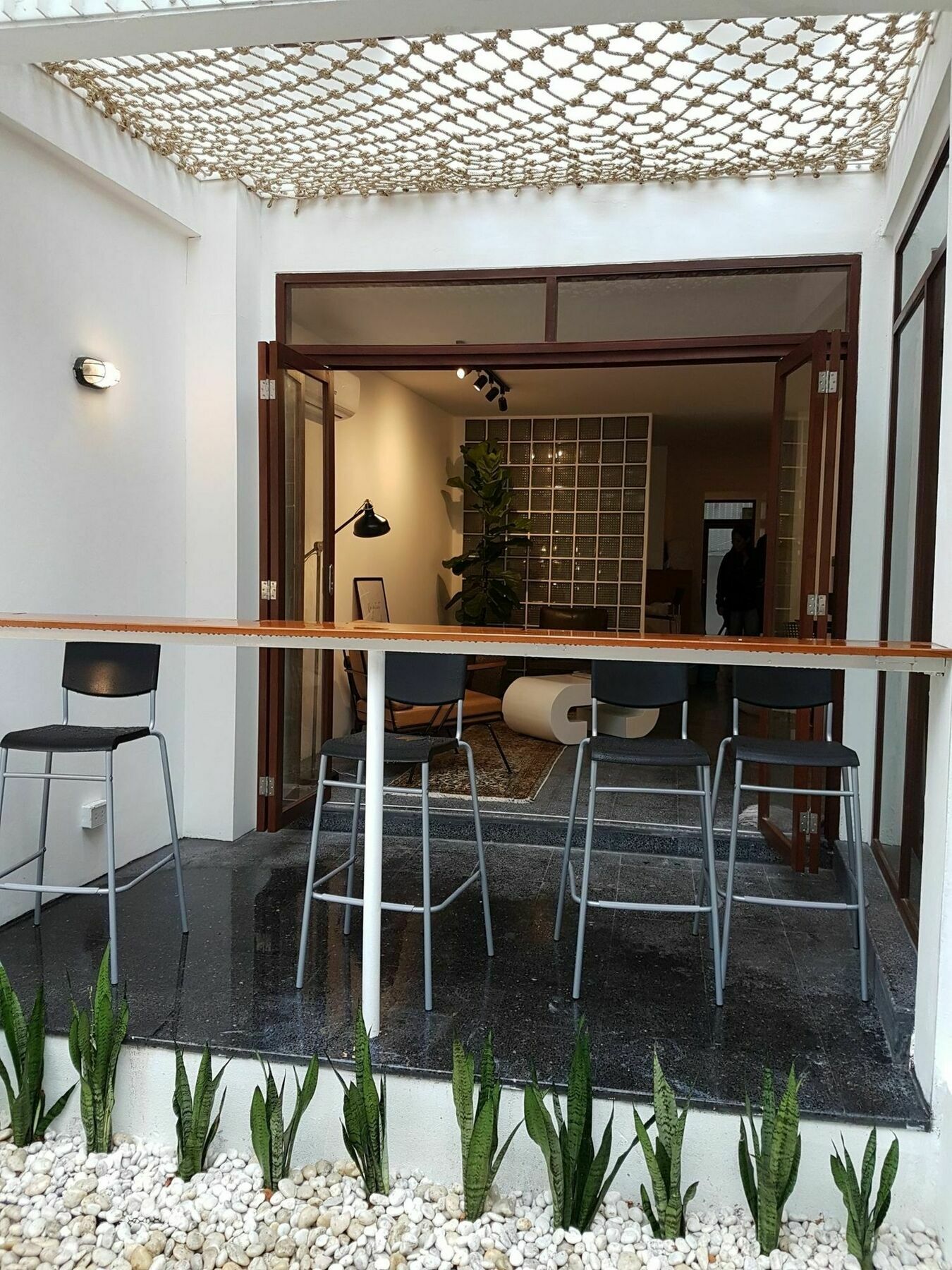 Haus Sathorn 21 Bed And Breakfast Bangkok Exterior photo